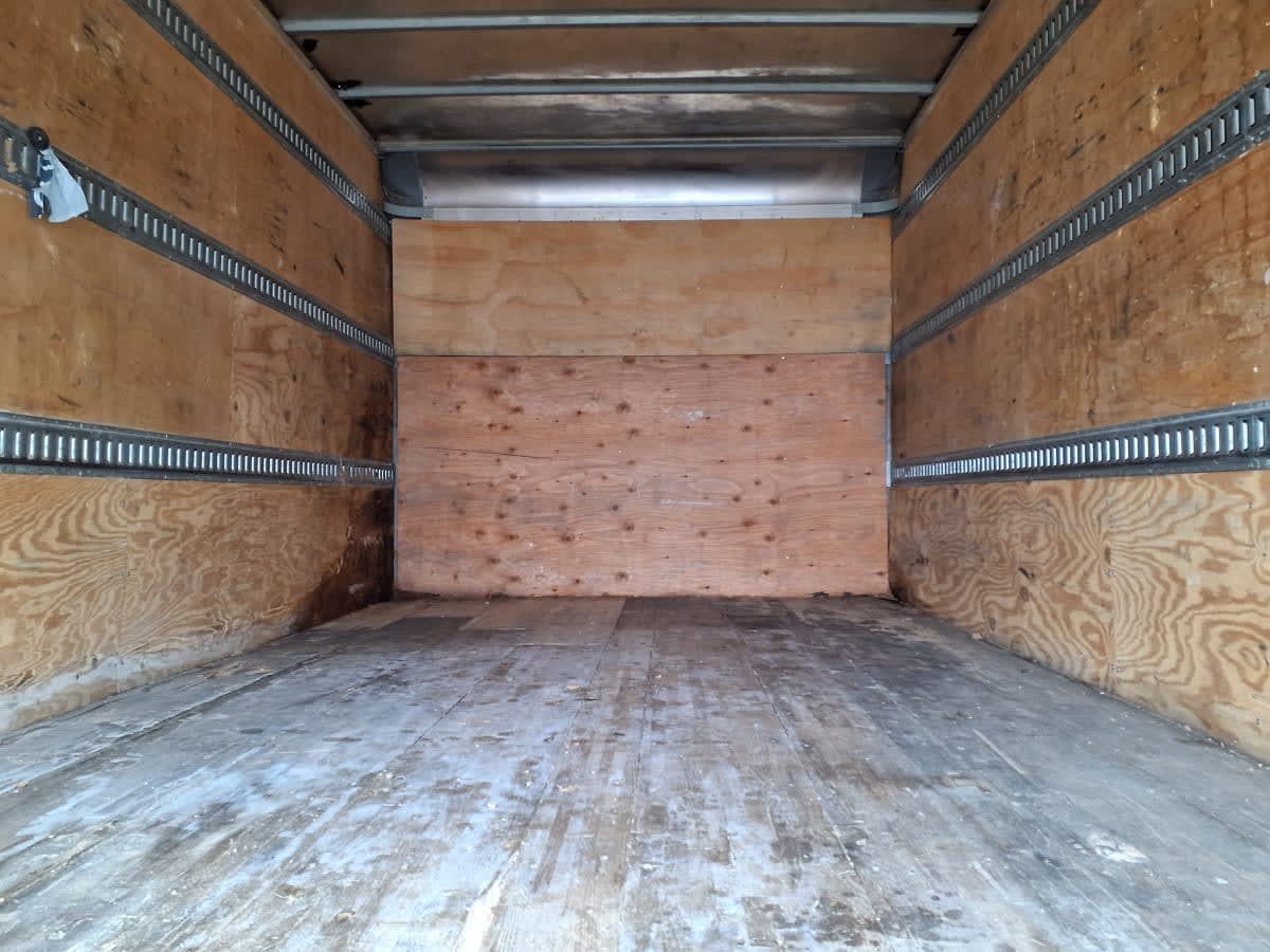 2017 Isuzu NRR 674834