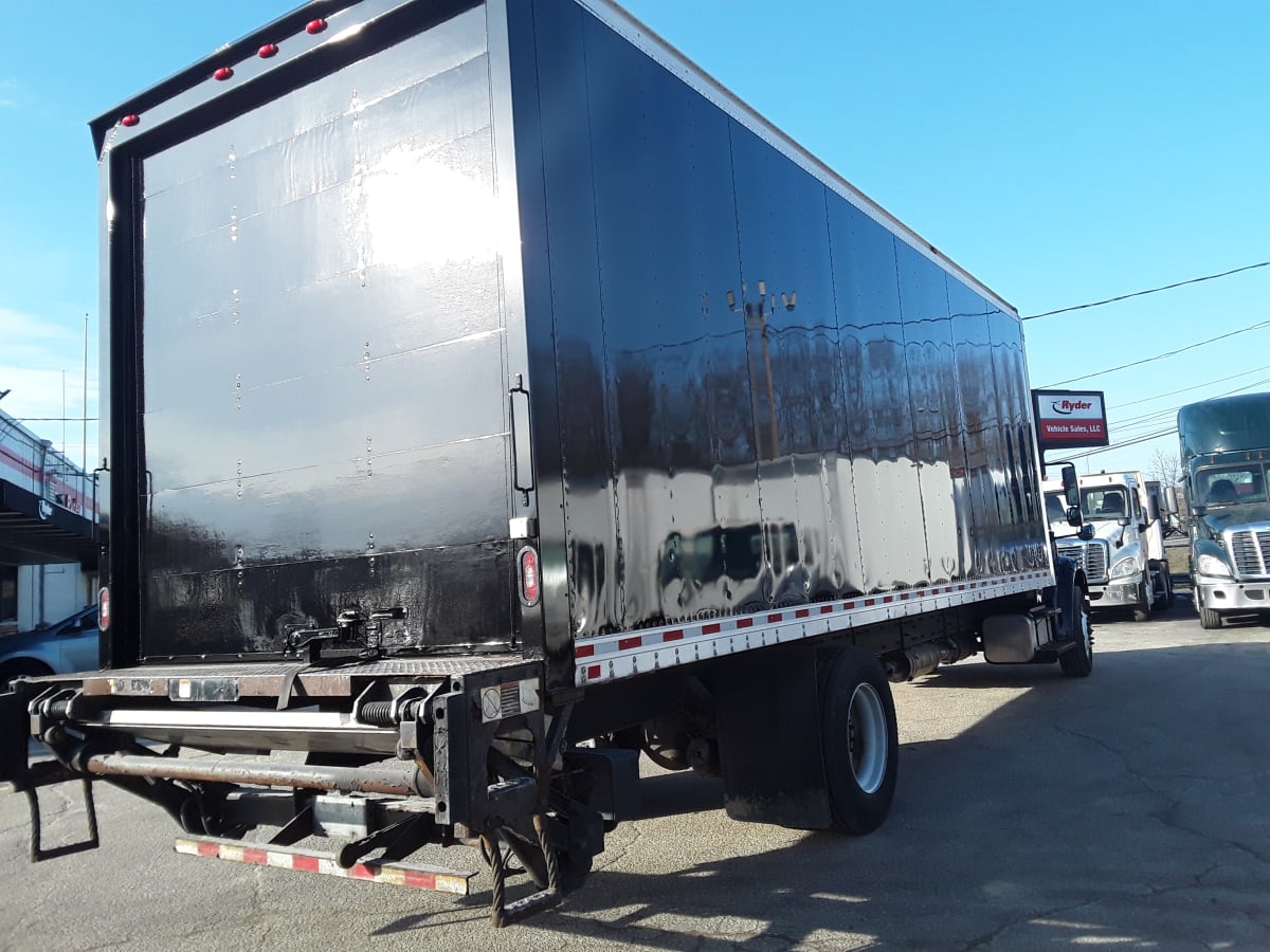 2017 Freightliner/Mercedes M2 106 674856