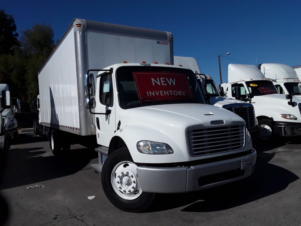 2017 Freightliner/Mercedes M2 106 674868