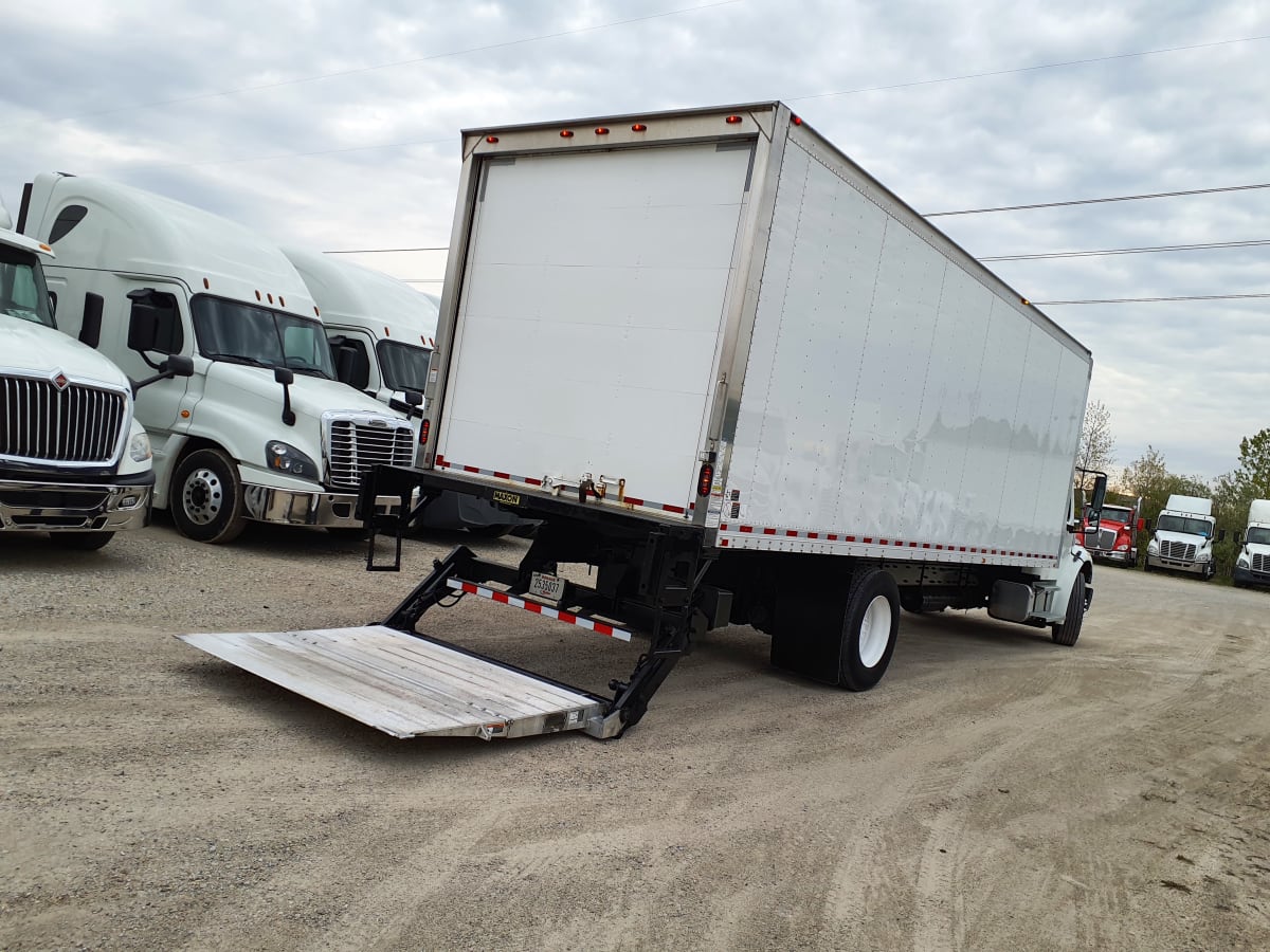 2017 Freightliner/Mercedes M2 106 674869