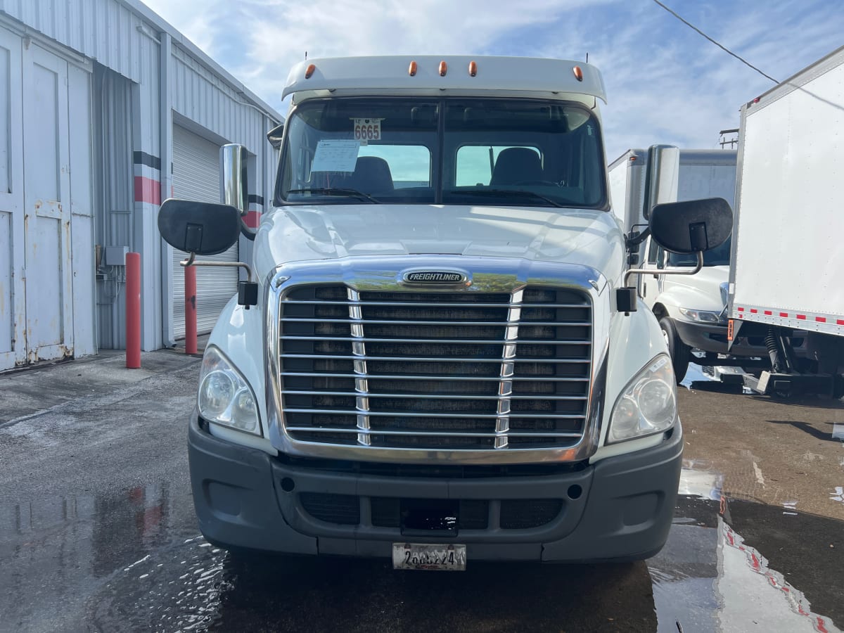 2017 Freightliner/Mercedes CASCADIA 113 674870