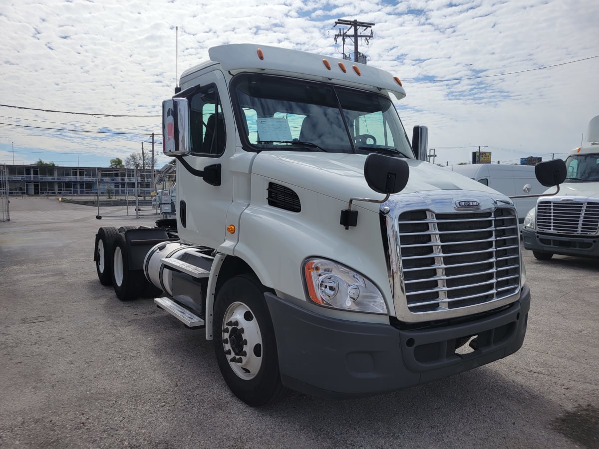 2017 Freightliner/Mercedes CASCADIA 113 674873