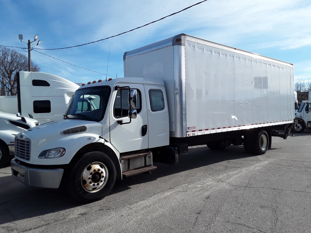 2017 Freightliner/Mercedes M2 106 674920