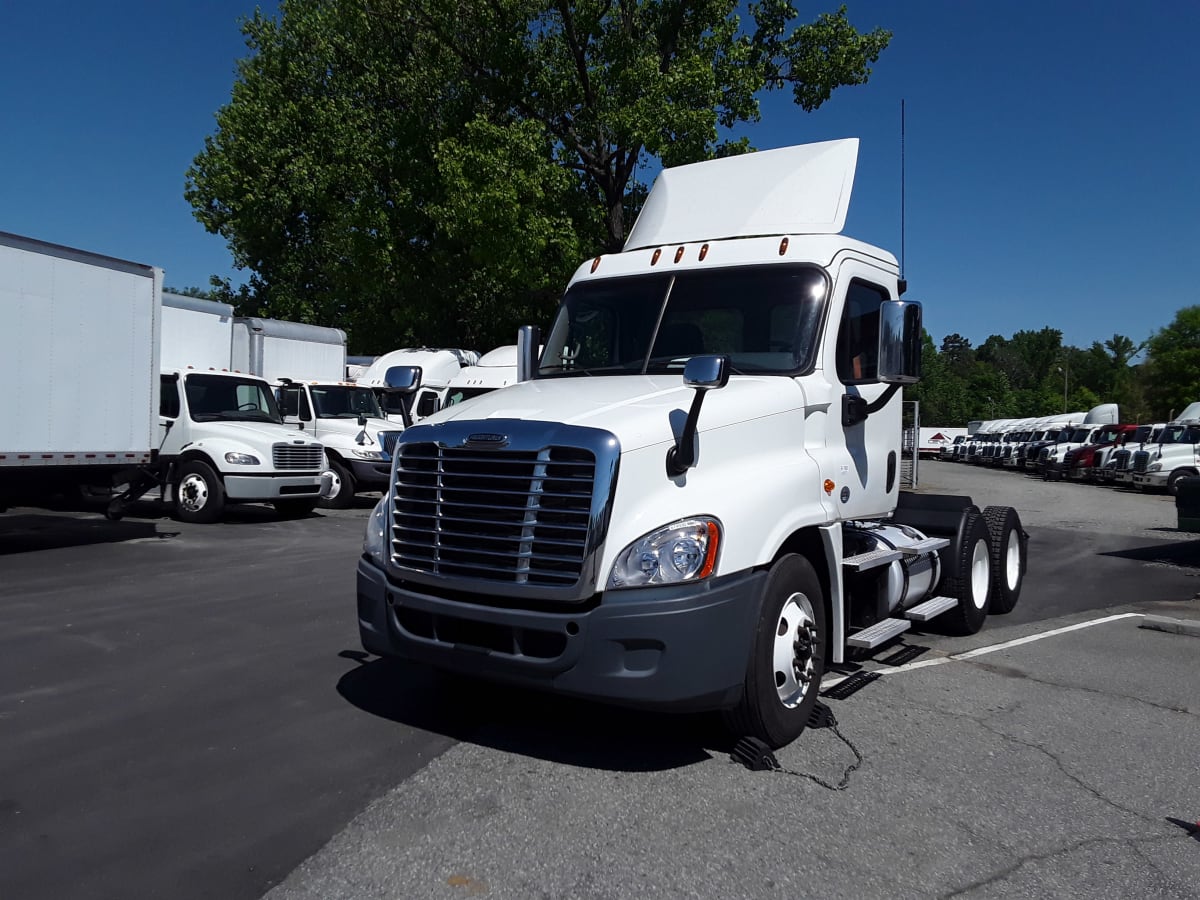 2017 Freightliner/Mercedes CASCADIA 125 674930