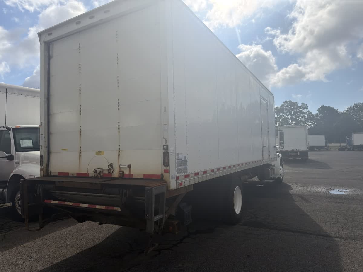 2017 Freightliner/Mercedes M2 106 675008
