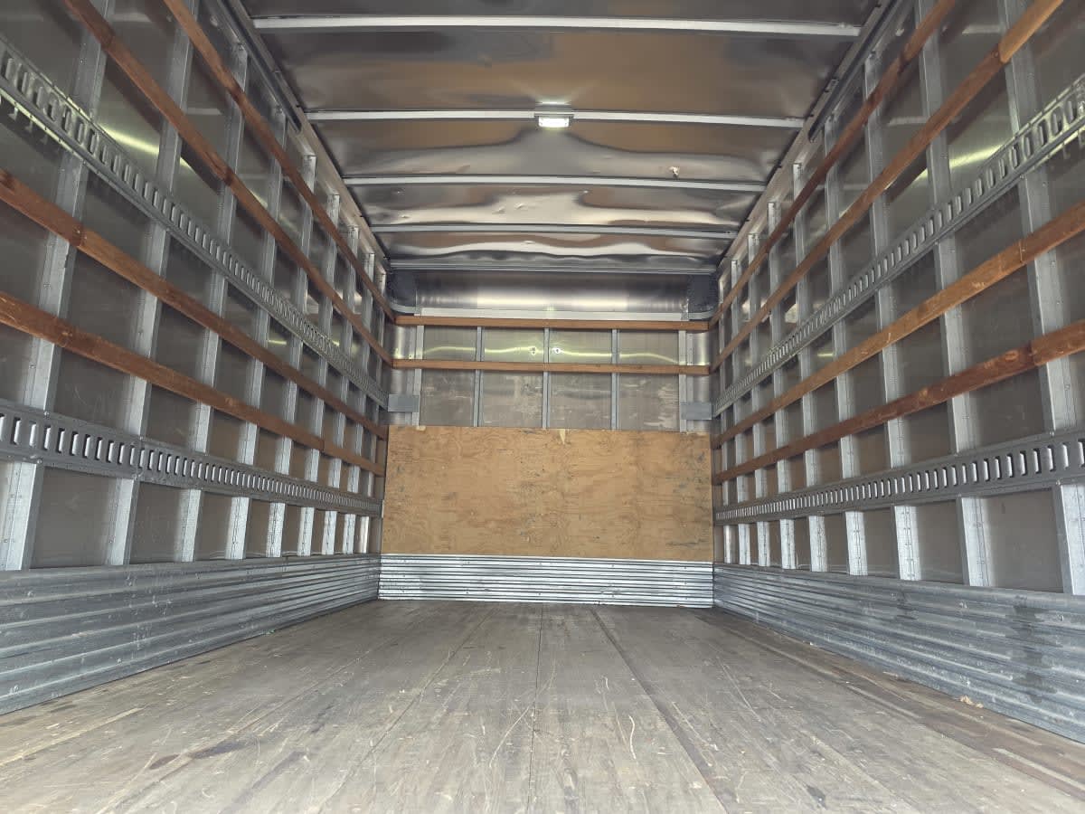 2017 Isuzu NPR HD 675010