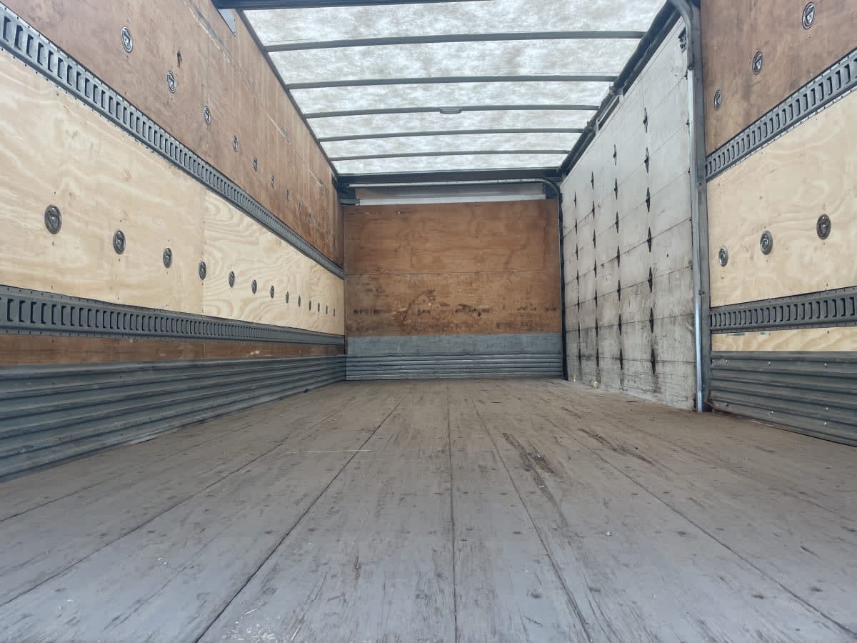 2017 Freightliner/Mercedes M2 106 675020