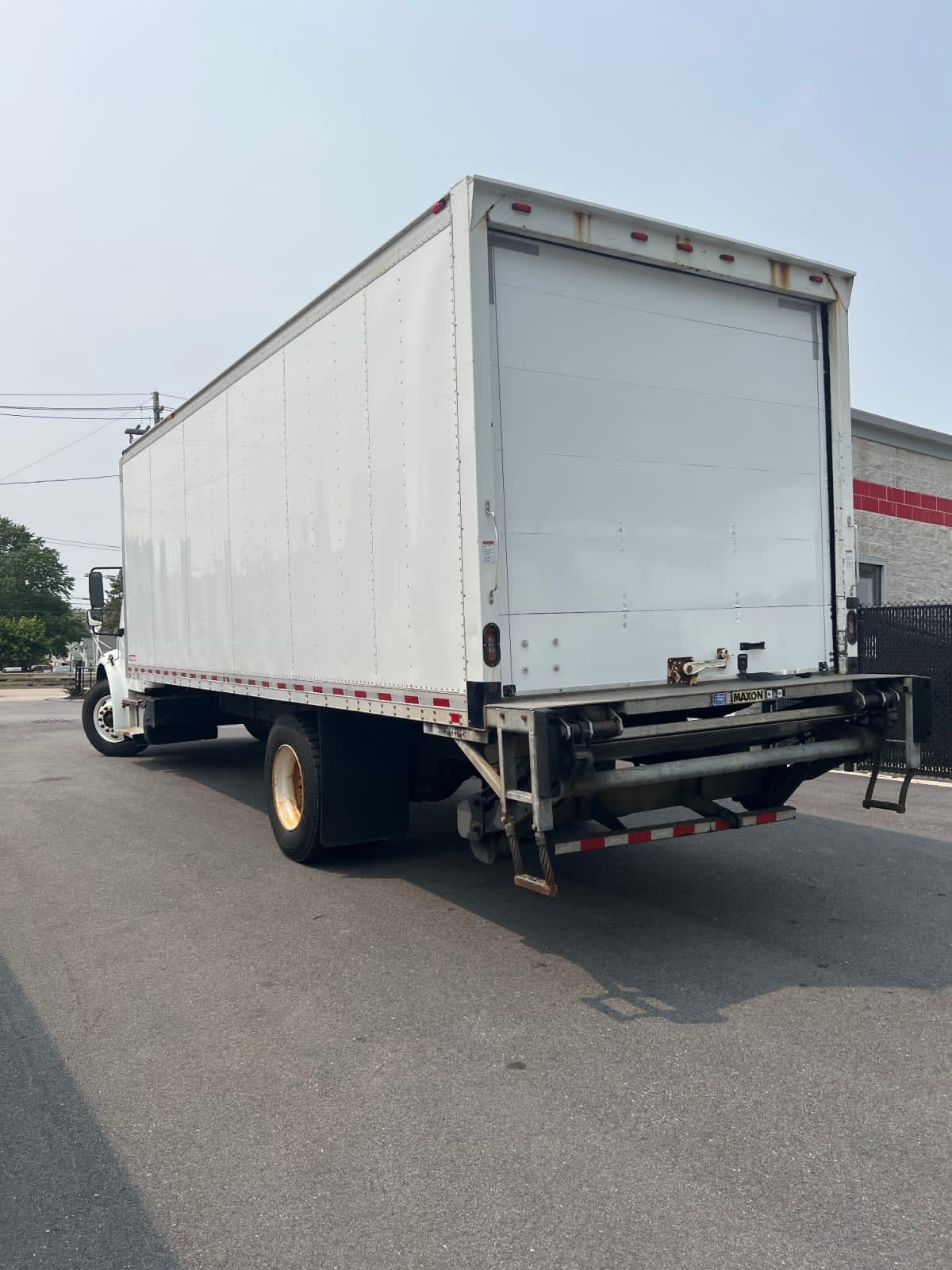 2017 Freightliner M2 106 675021