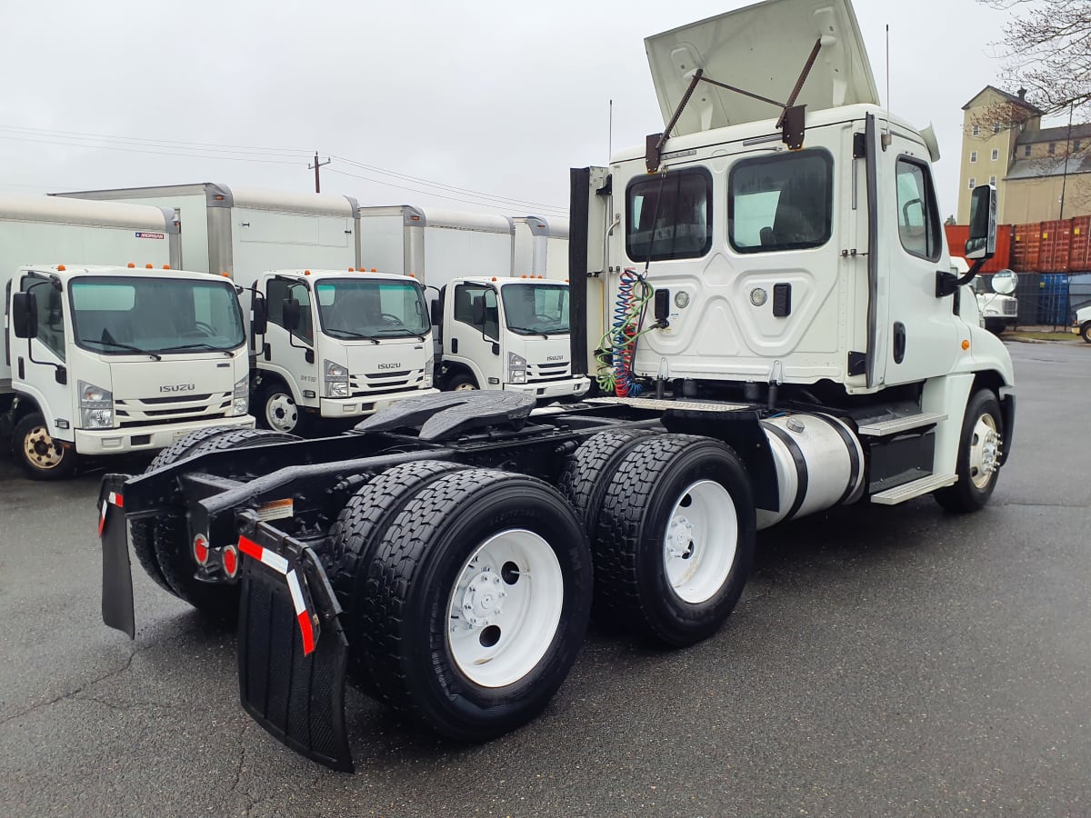 2017 Freightliner/Mercedes CASCADIA 125 675066