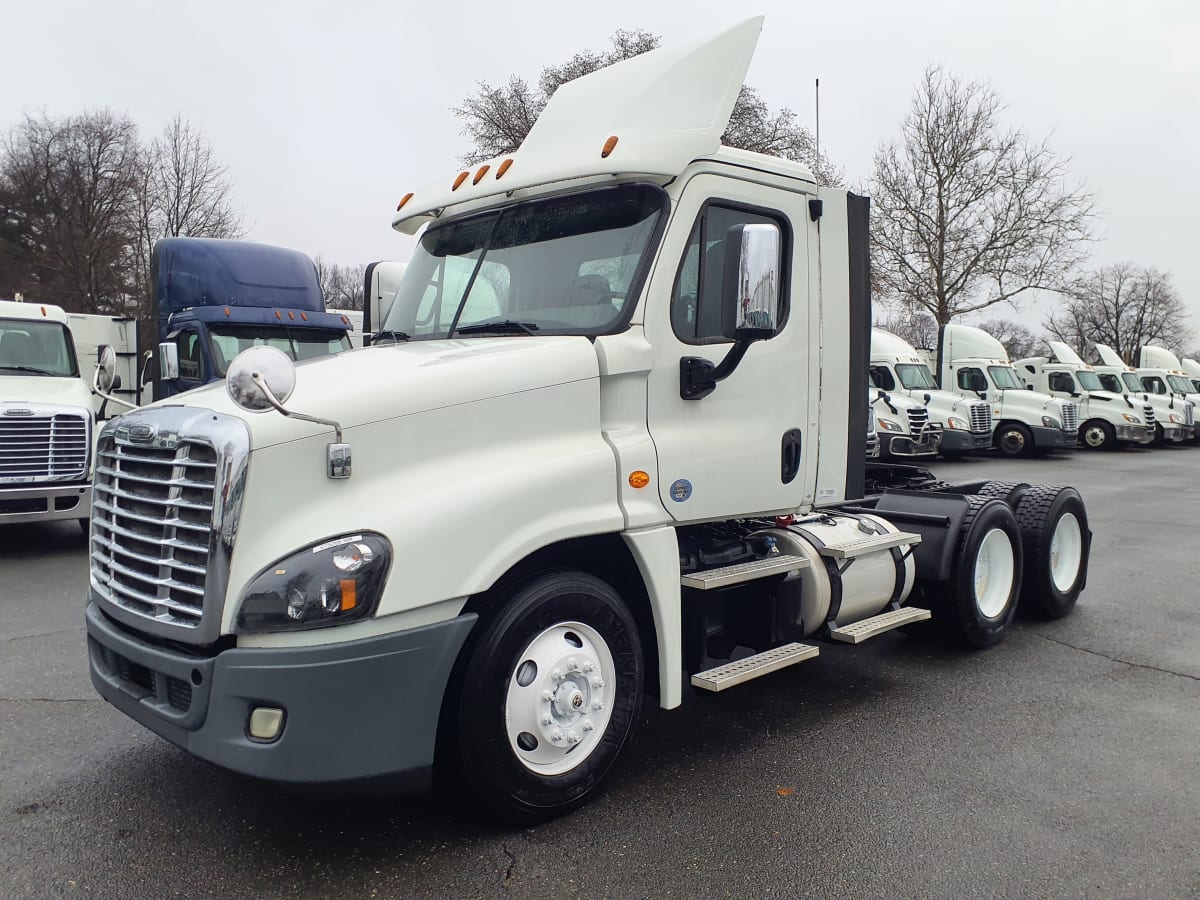 2017 Freightliner/Mercedes CASCADIA 125 675066