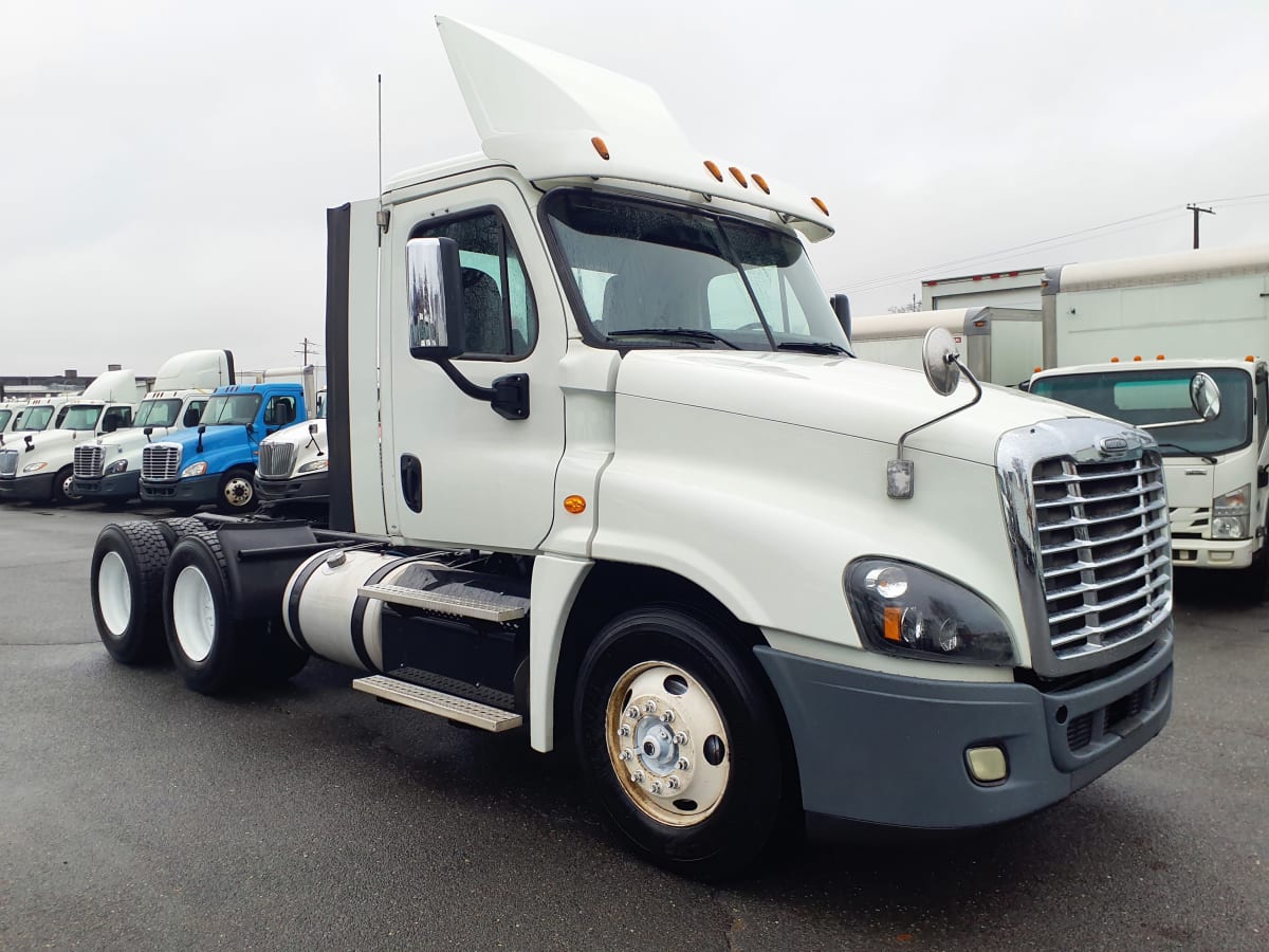 2017 Freightliner/Mercedes CASCADIA 125 675066