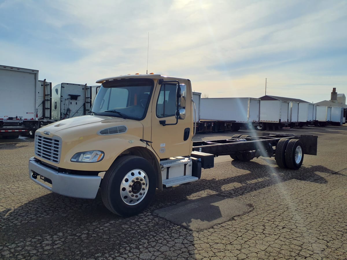 2017 Freightliner/Mercedes M2 106 675159