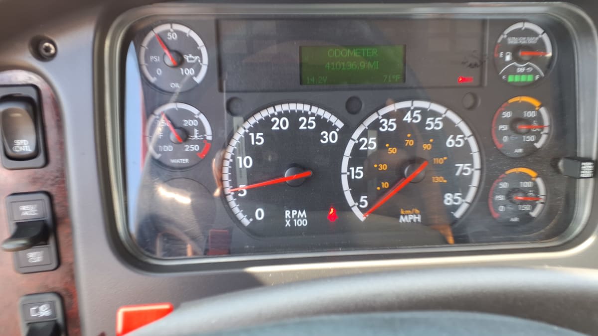 2017 Freightliner/Mercedes M2-112 675196