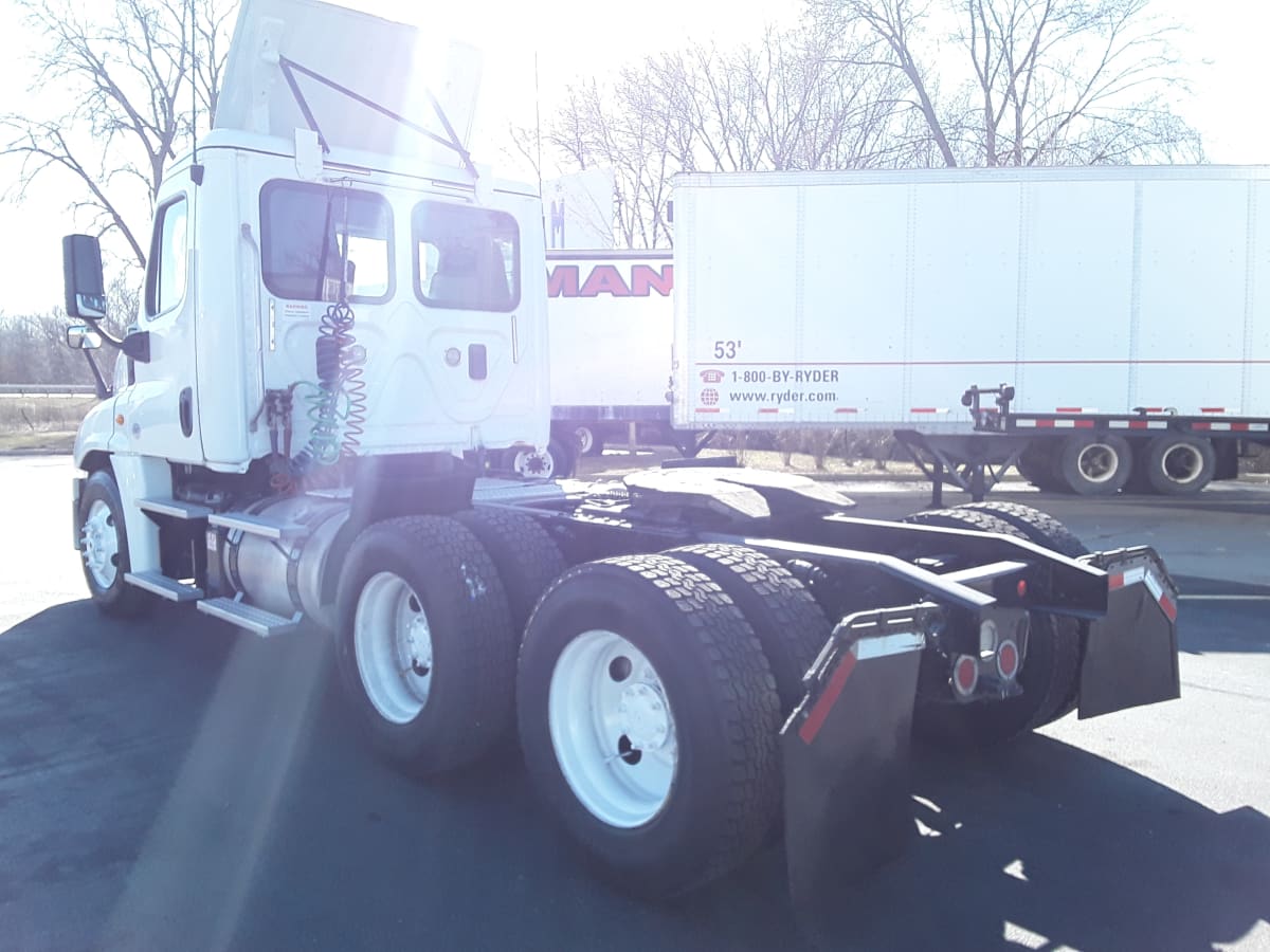 2017 Freightliner/Mercedes CASCADIA 125 675201