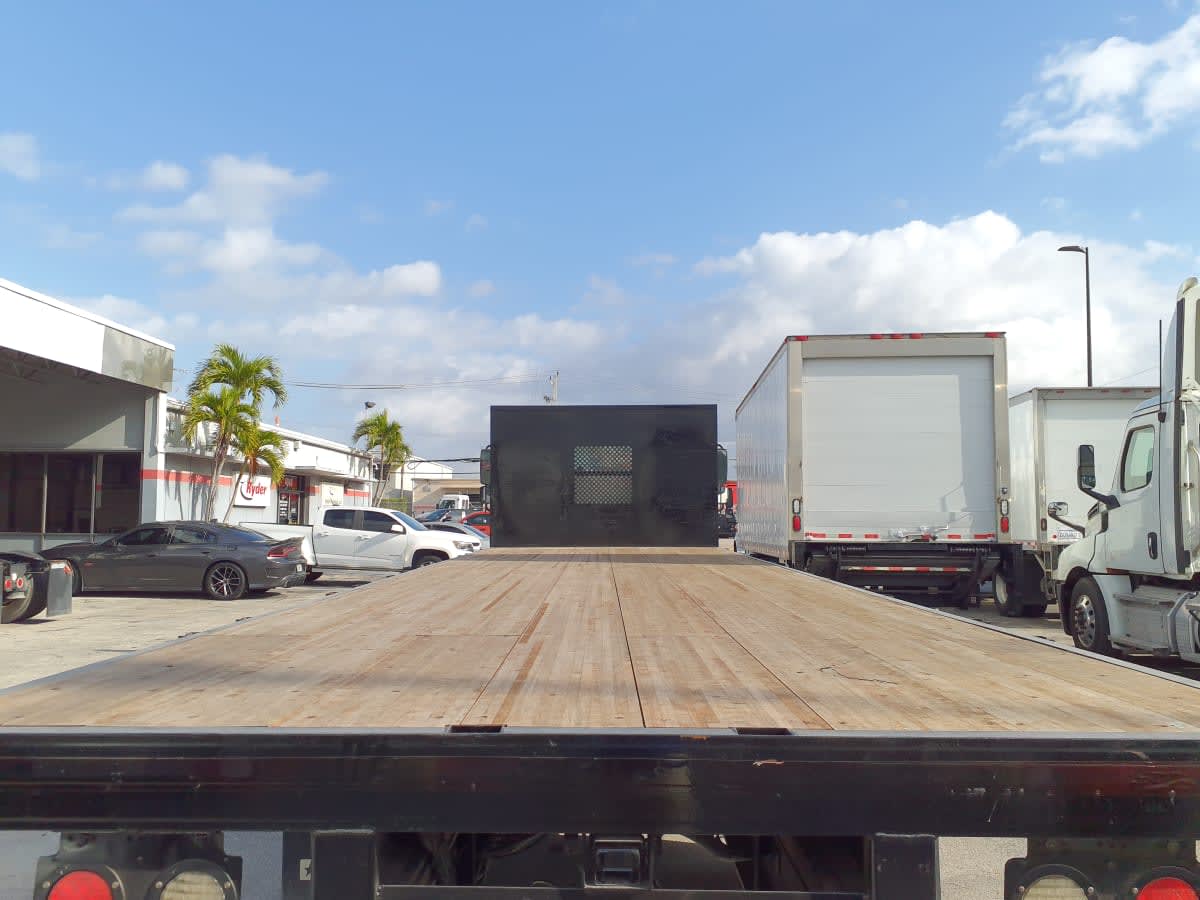 2017 Freightliner/Mercedes M2 106 675210