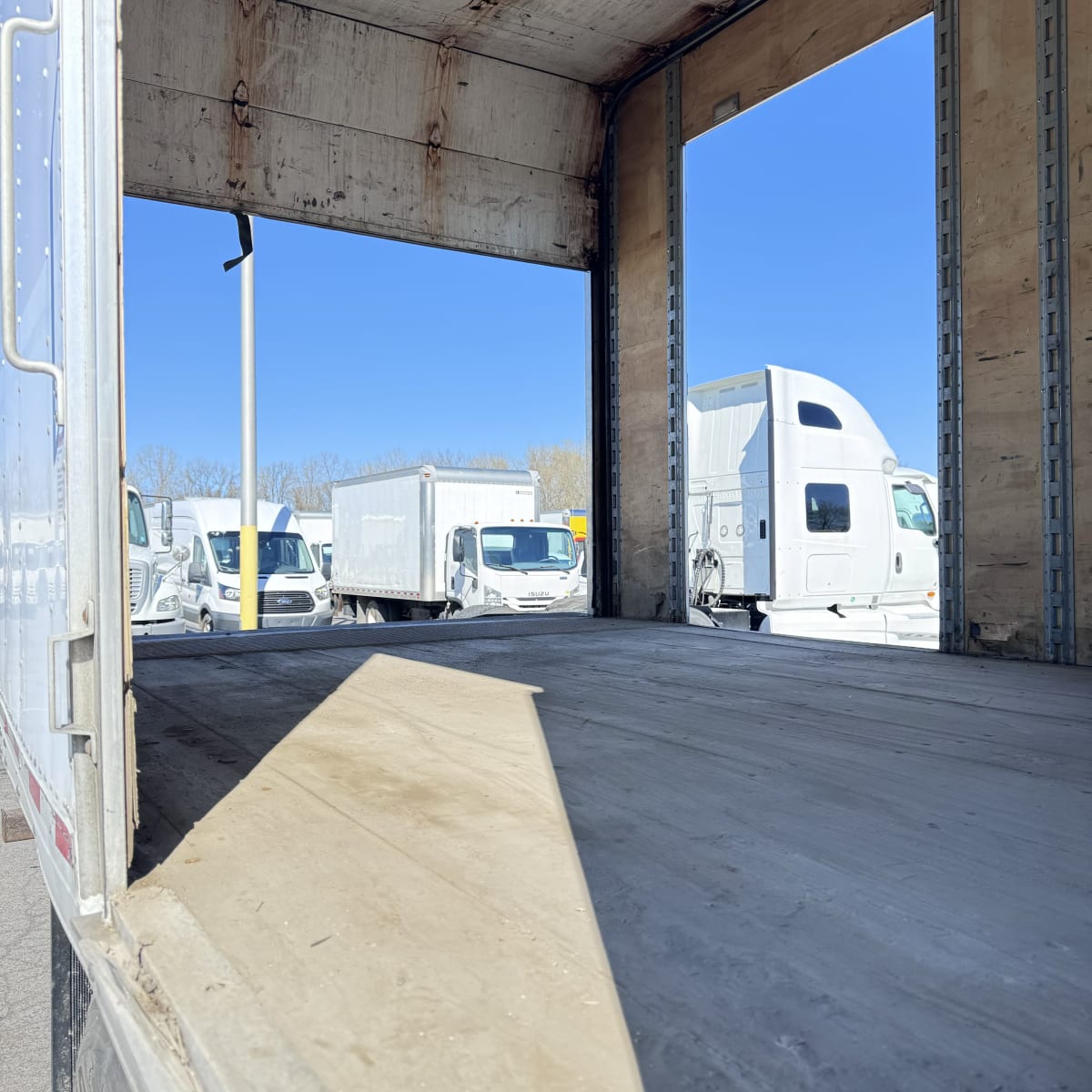 2017 Freightliner/Mercedes M2 106 675215