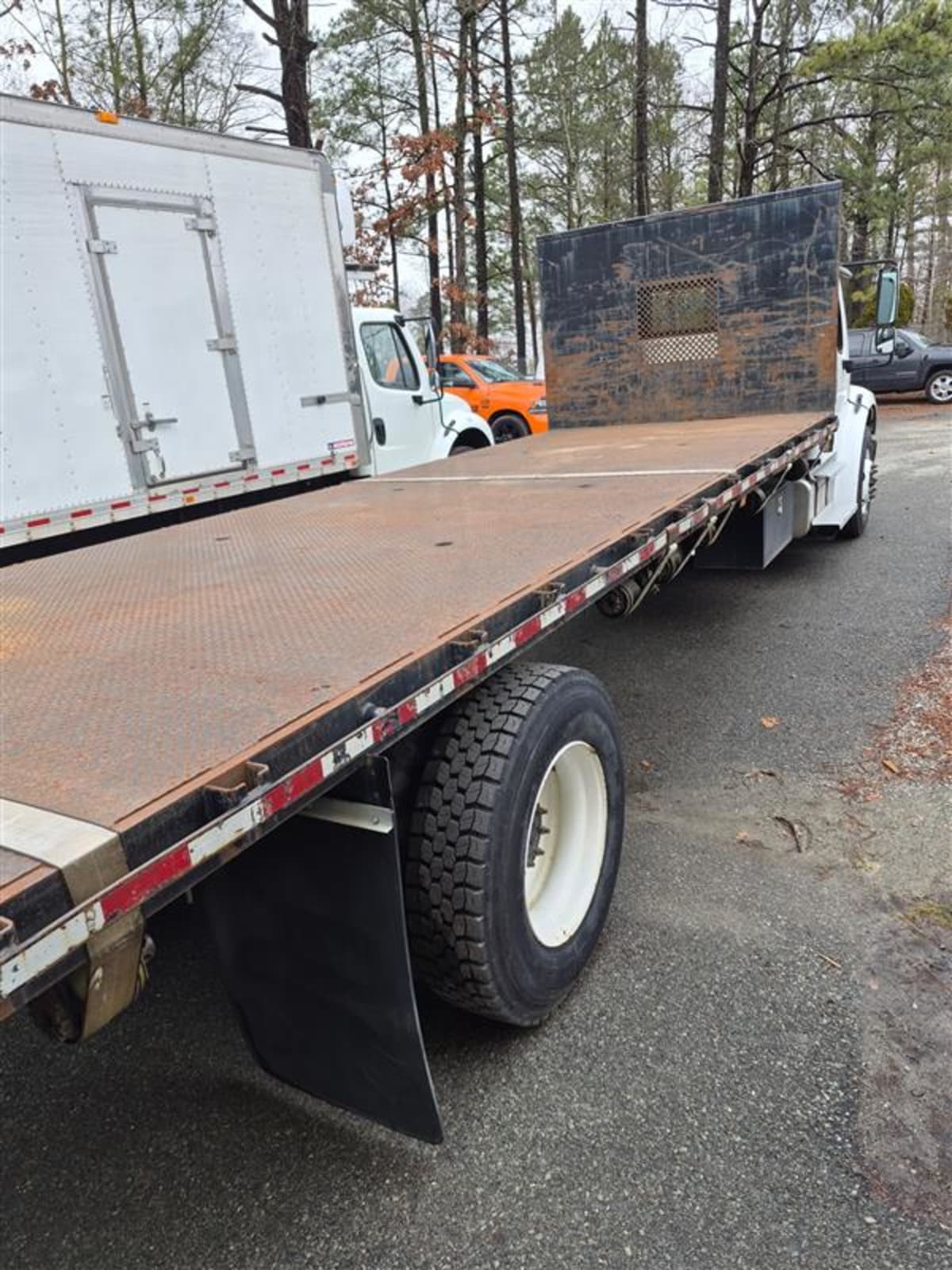 2017 Freightliner/Mercedes M2 106 675236