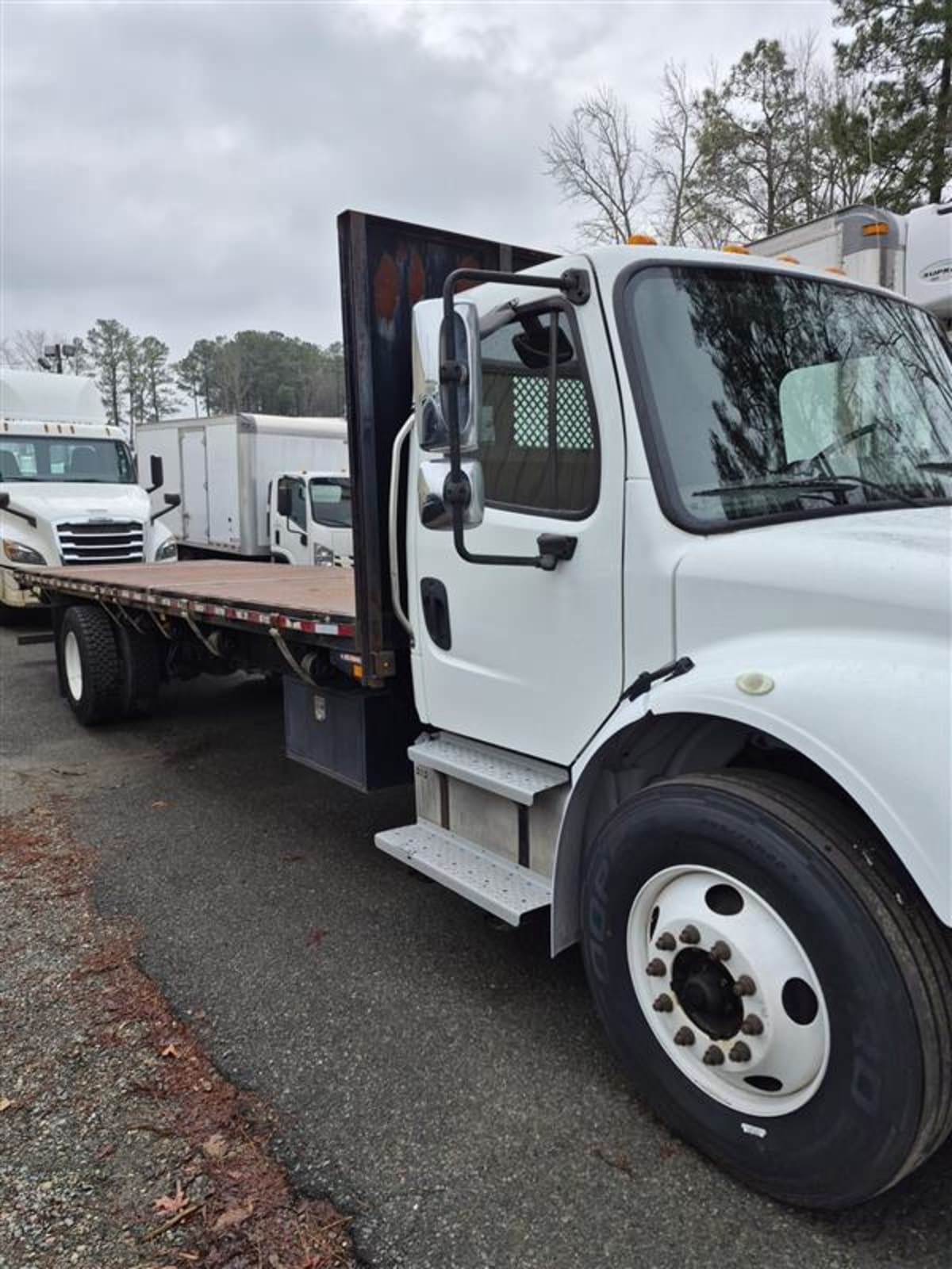 2017 Freightliner/Mercedes M2 106 675236