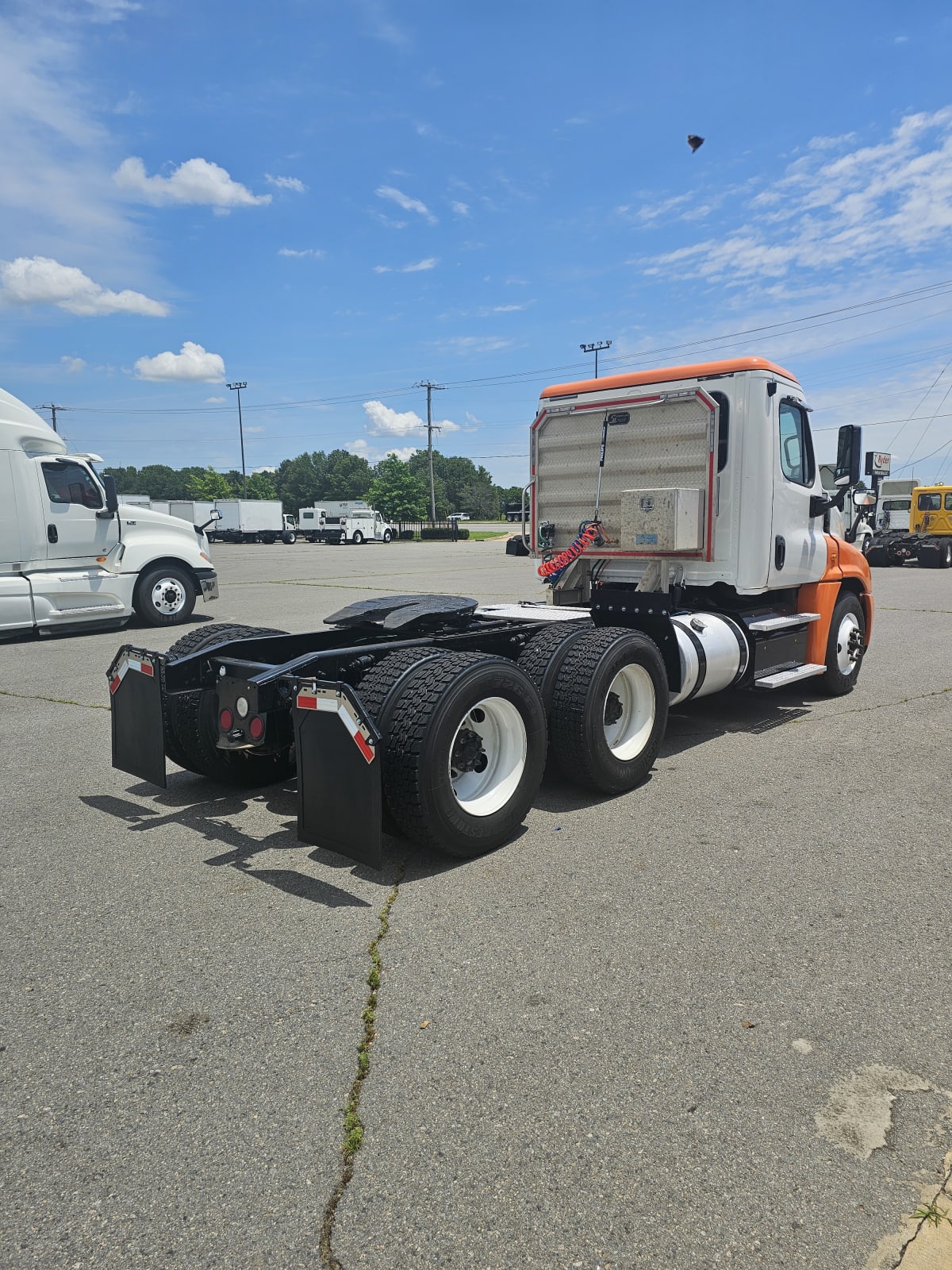 2017 Freightliner/Mercedes CASCADIA 125 675255