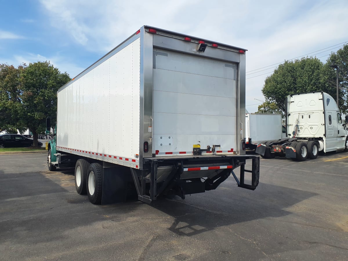 2017 Freightliner/Mercedes M2 106 675318