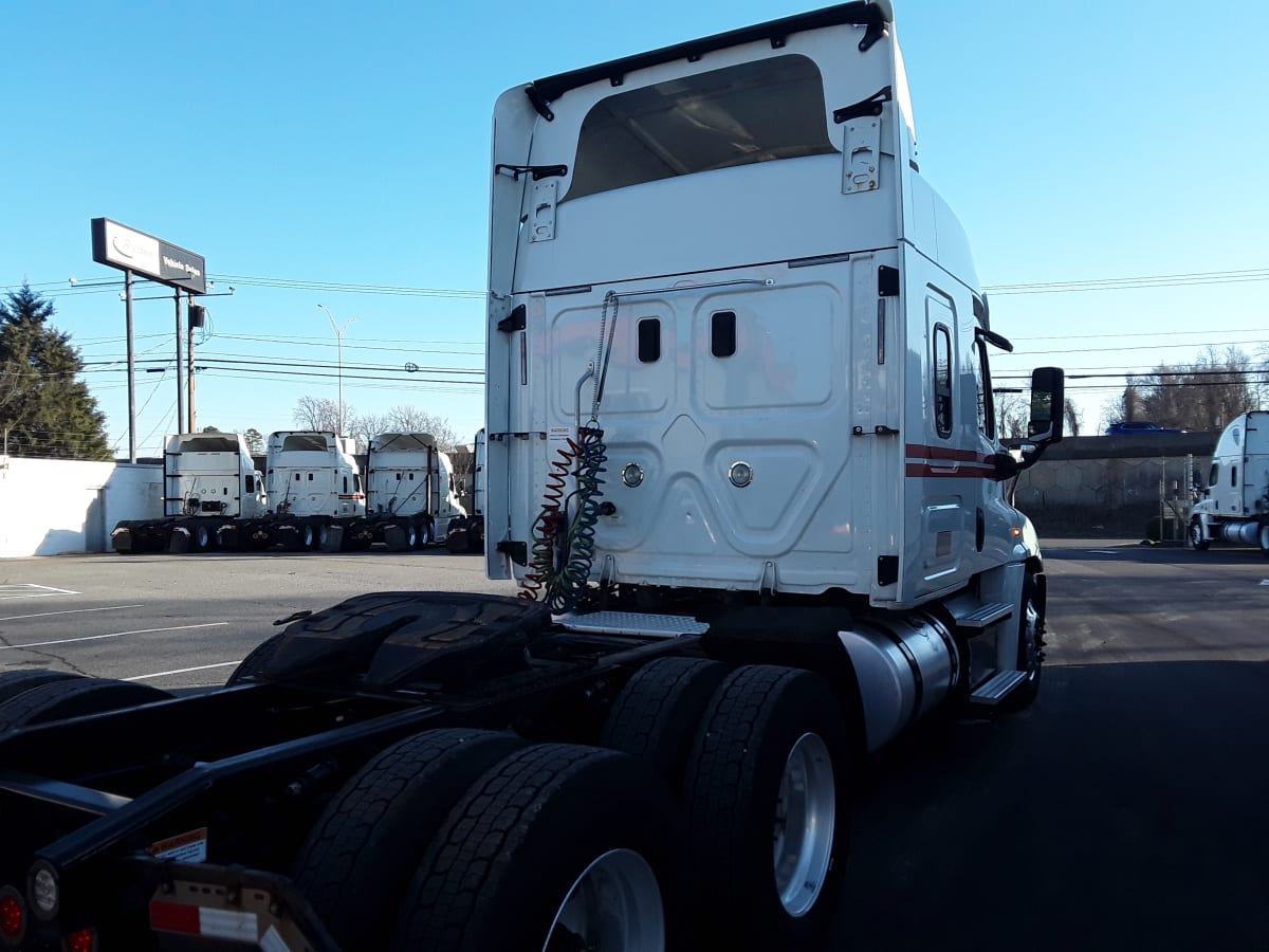 2017 Freightliner/Mercedes CASCADIA 125 675351