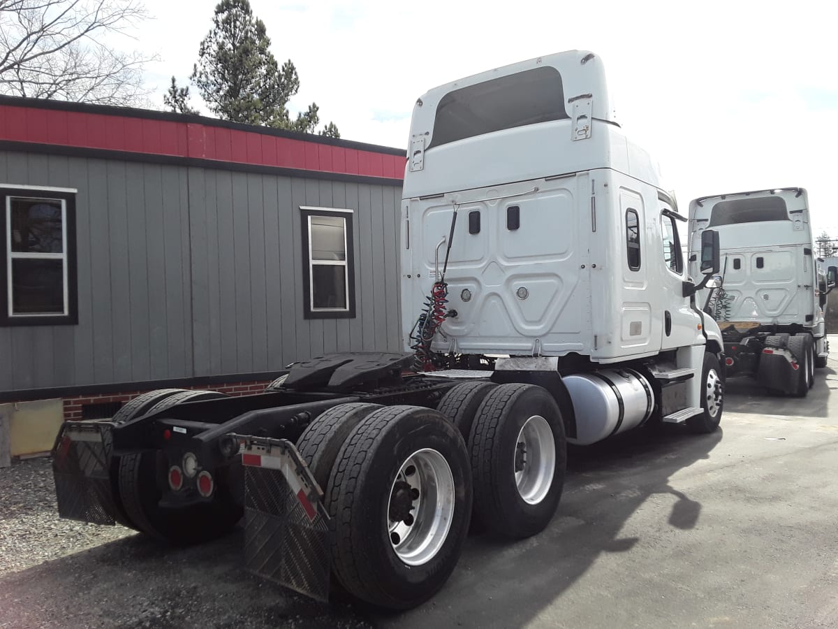 2017 Freightliner/Mercedes CASCADIA 125 675361