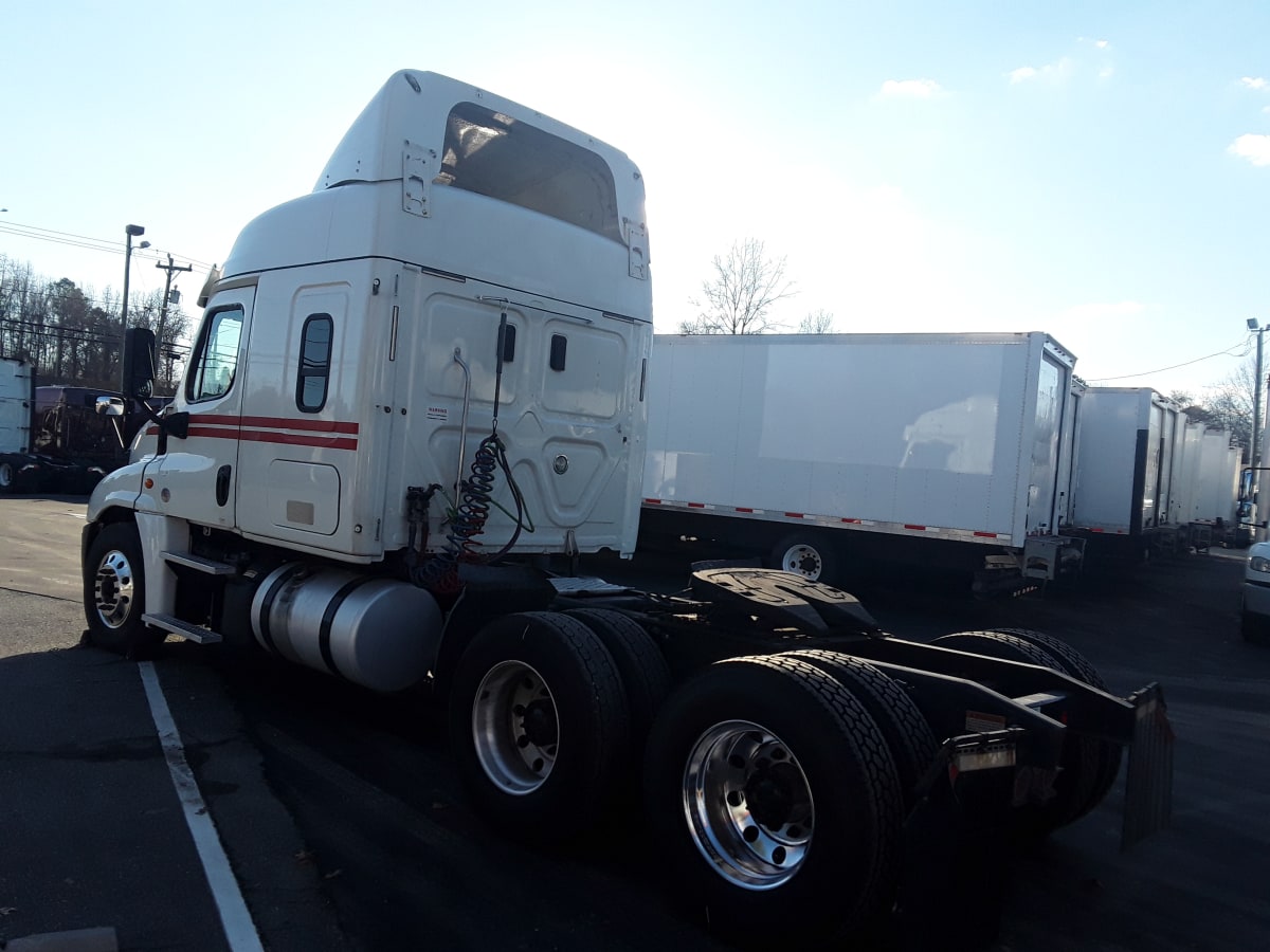 2017 Freightliner/Mercedes CASCADIA 125 675363