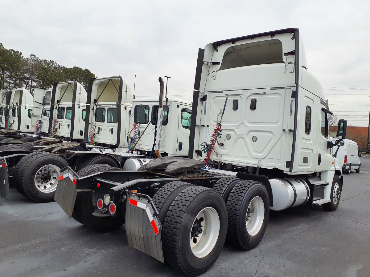 2017 Freightliner/Mercedes CASCADIA 125 675416