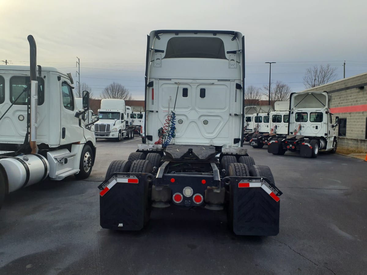 2017 Freightliner/Mercedes CASCADIA 125 675420