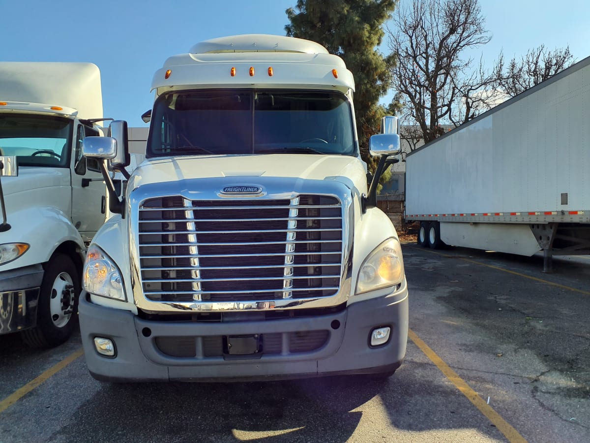 2017 Freightliner/Mercedes CASCADIA 125 675446