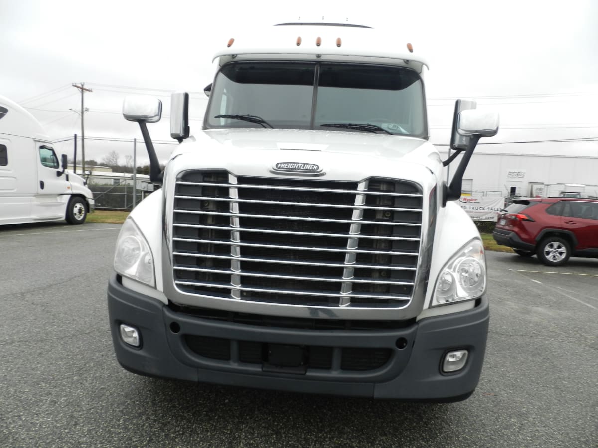 2017 Freightliner/Mercedes CASCADIA 125 675448