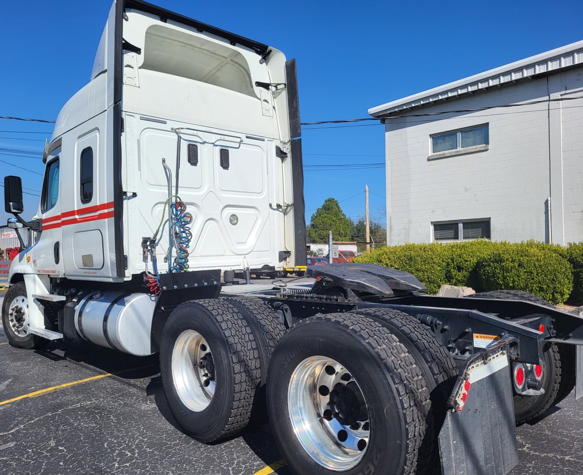 2017 Freightliner/Mercedes CASCADIA 125 675476