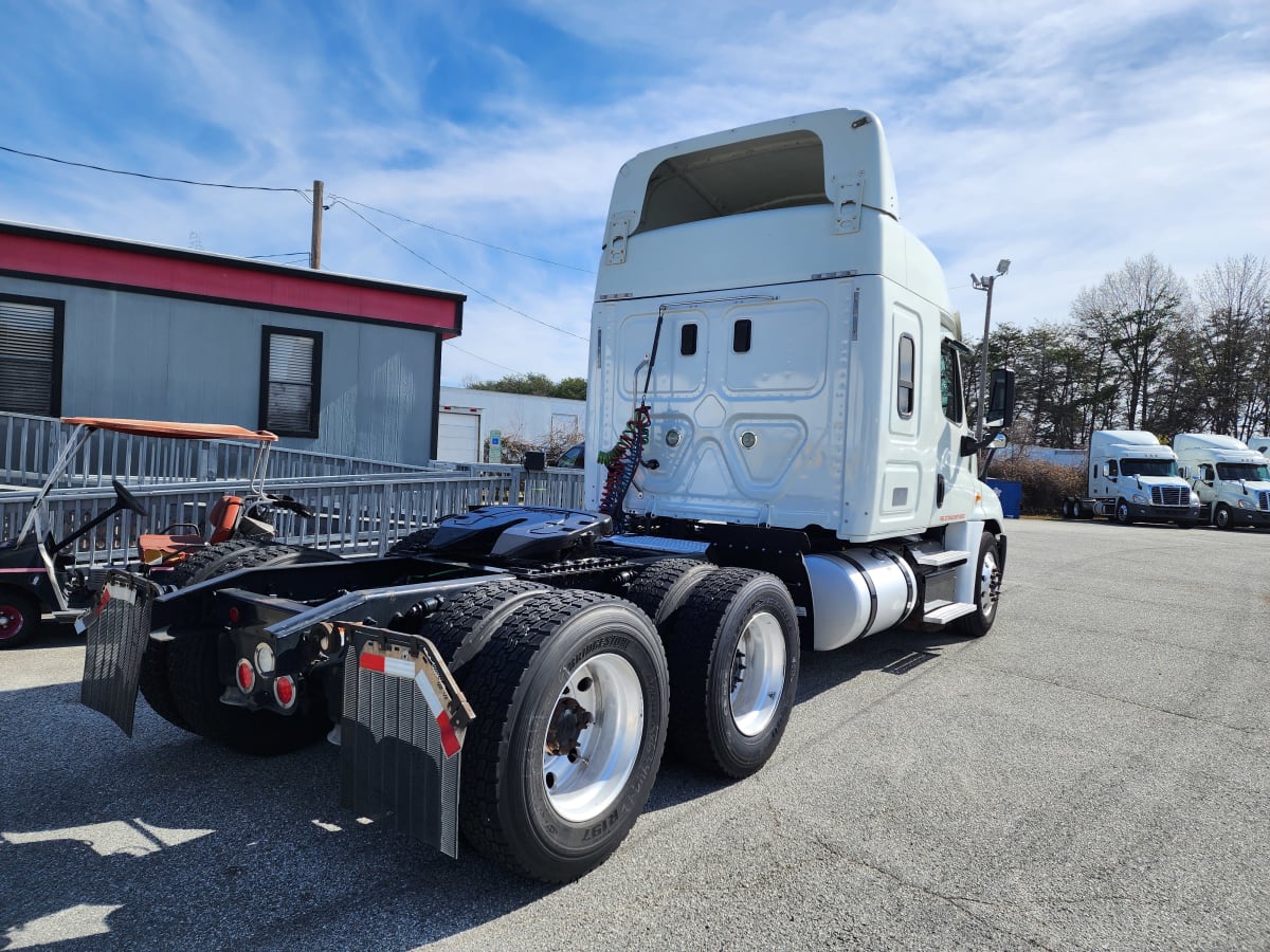 2017 Freightliner/Mercedes CASCADIA 125 675517