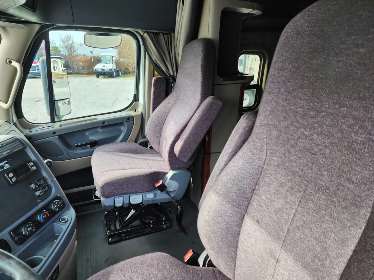 2017 Freightliner/Mercedes CASCADIA 125 675524