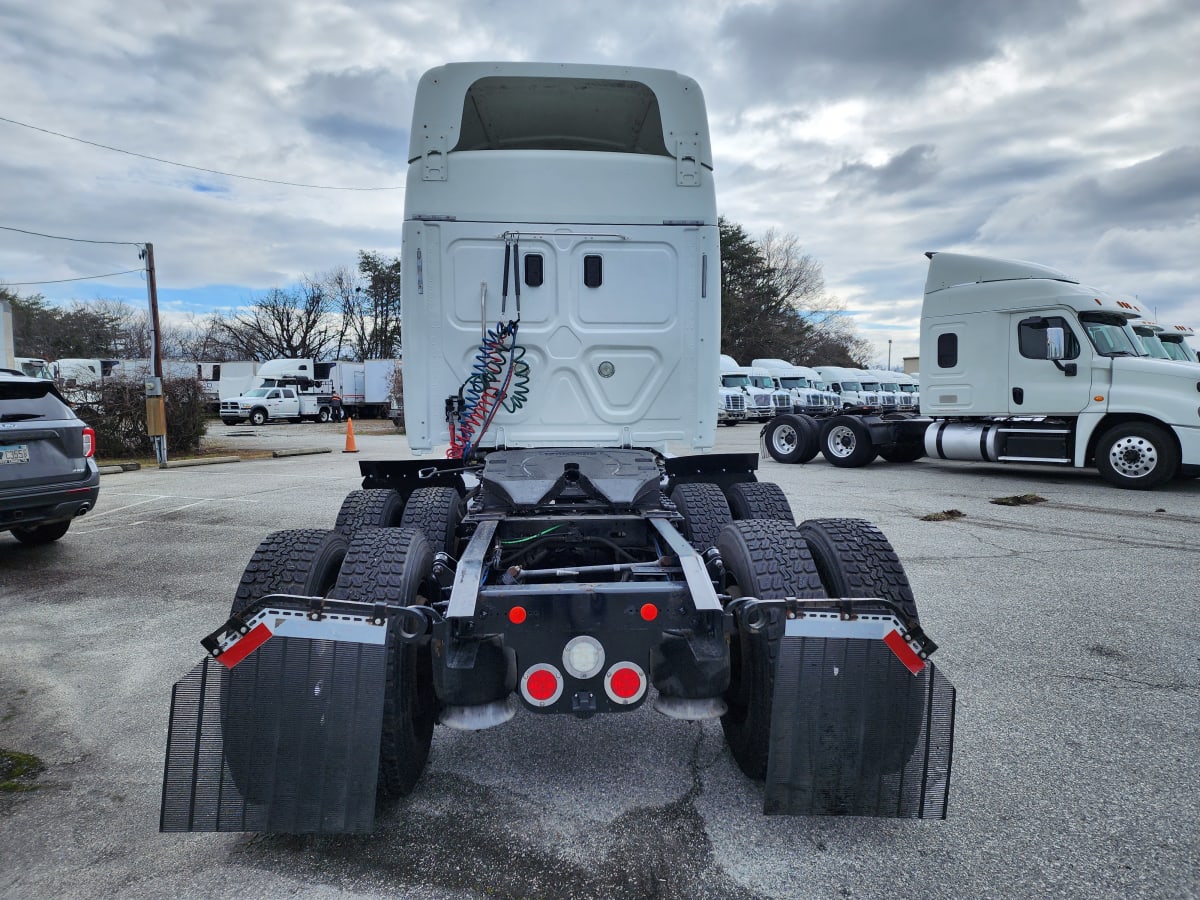 2017 Freightliner/Mercedes CASCADIA 125 675526