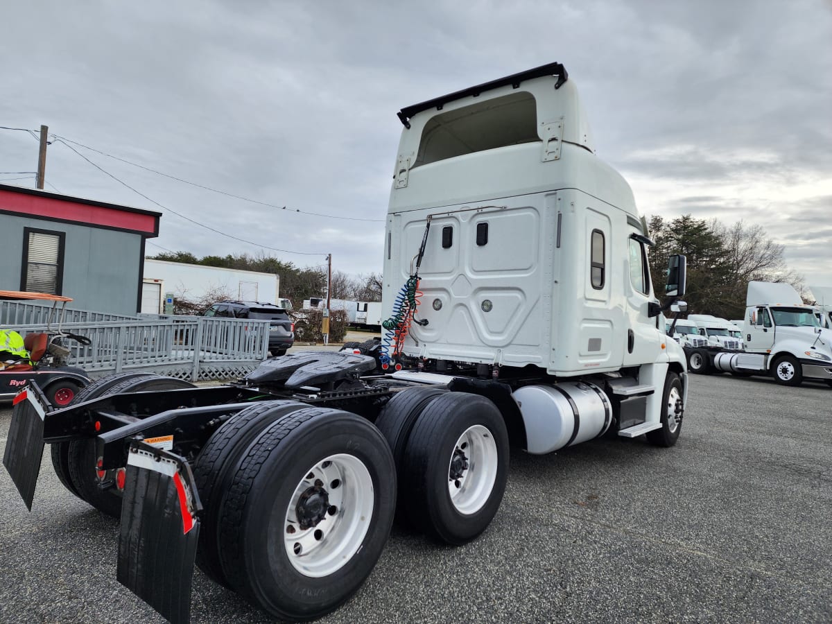 2017 Freightliner/Mercedes CASCADIA 125 675529