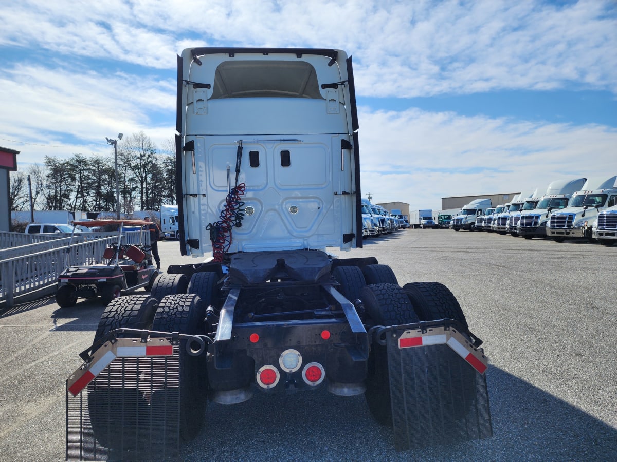 2017 Freightliner/Mercedes CASCADIA 125 675533