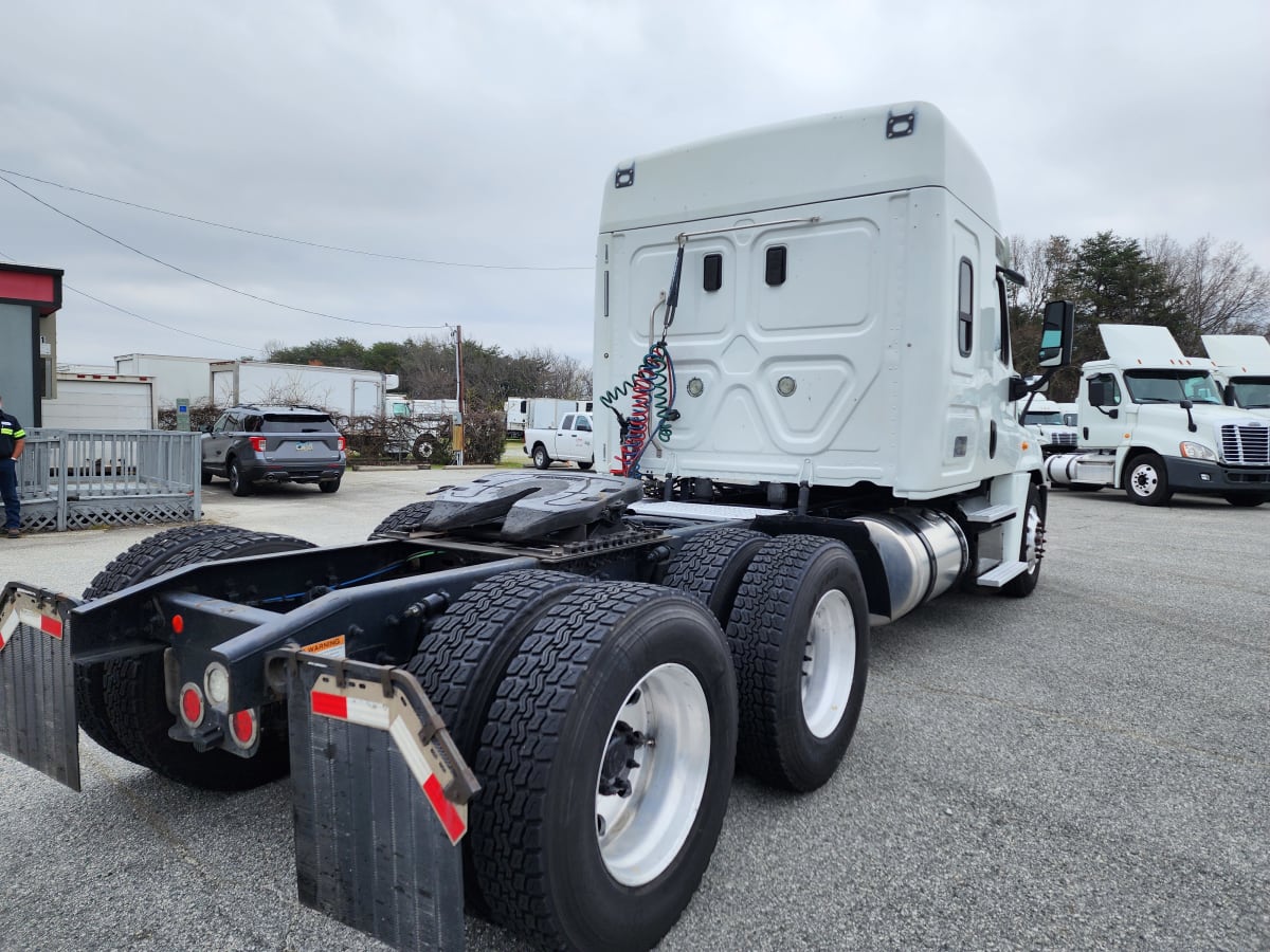 2017 Freightliner/Mercedes CASCADIA 125 675539