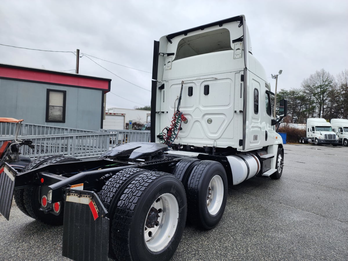 2017 Freightliner/Mercedes CASCADIA 125 675541