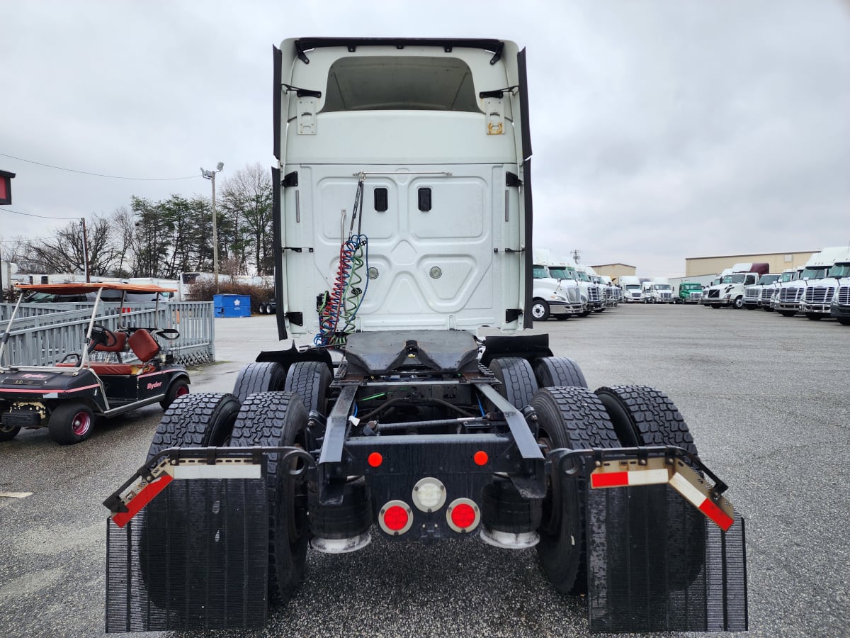 2017 Freightliner/Mercedes CASCADIA 125 675545