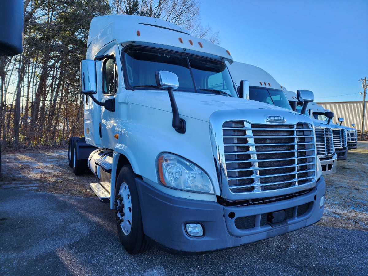 2017 Freightliner/Mercedes CASCADIA 125 675551