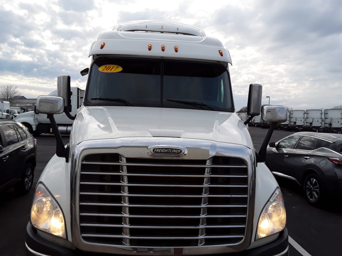 2017 Freightliner/Mercedes CASCADIA 125 675556