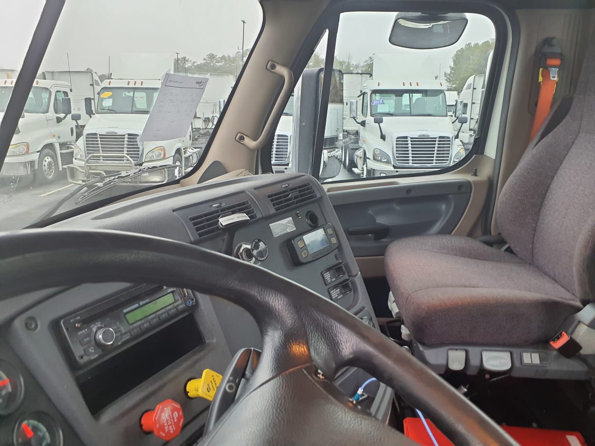 2017 Freightliner/Mercedes CASCADIA 125 675581