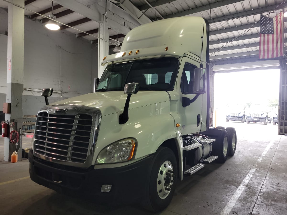 2017 Freightliner/Mercedes CASCADIA 125 675588