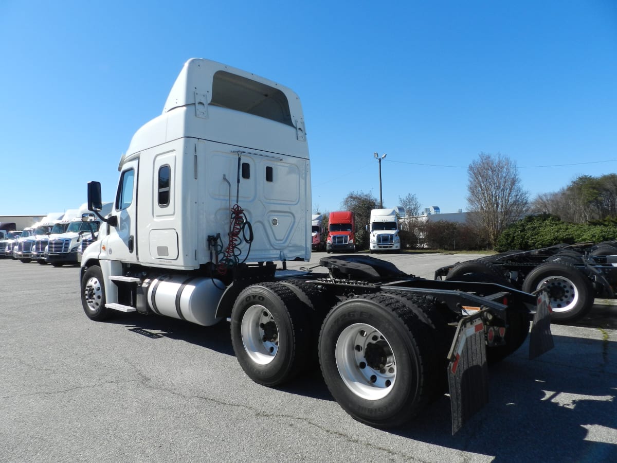 2017 Freightliner/Mercedes CASCADIA 125 675650