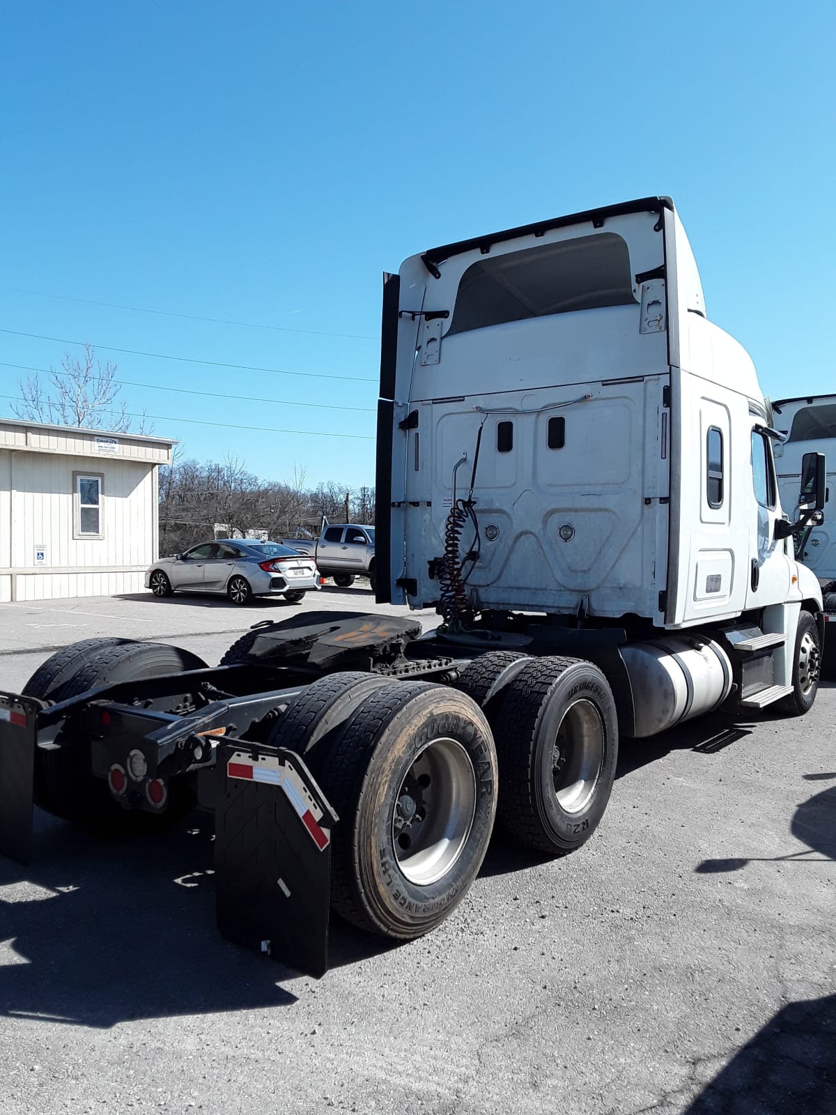 2017 Freightliner/Mercedes CASCADIA 125 675655