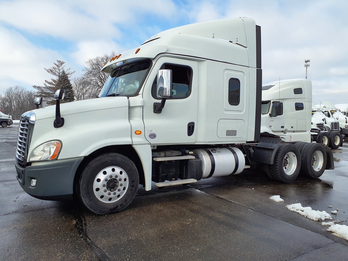 2017 Freightliner/Mercedes CASCADIA 125 675660