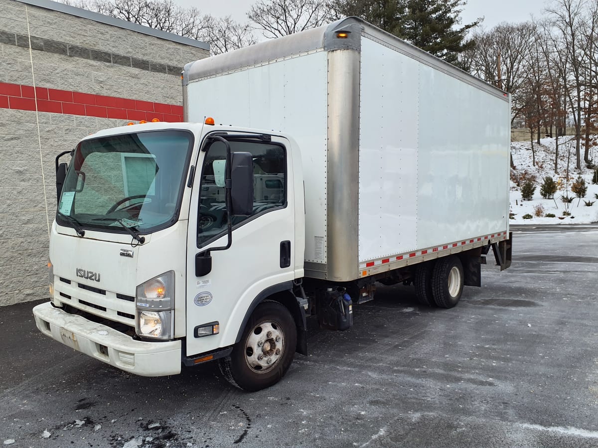 2017 Isuzu NPR 675664