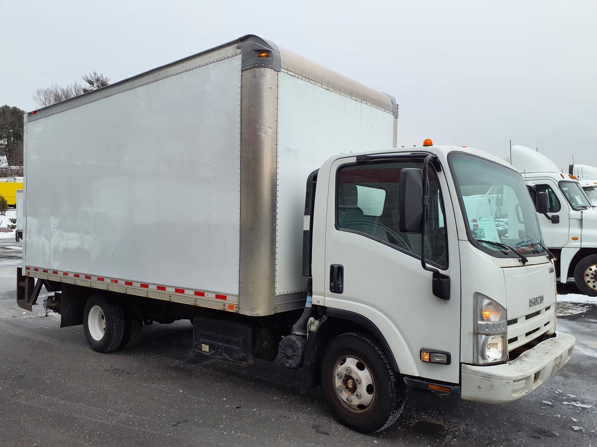 2017 Isuzu NPR 675664