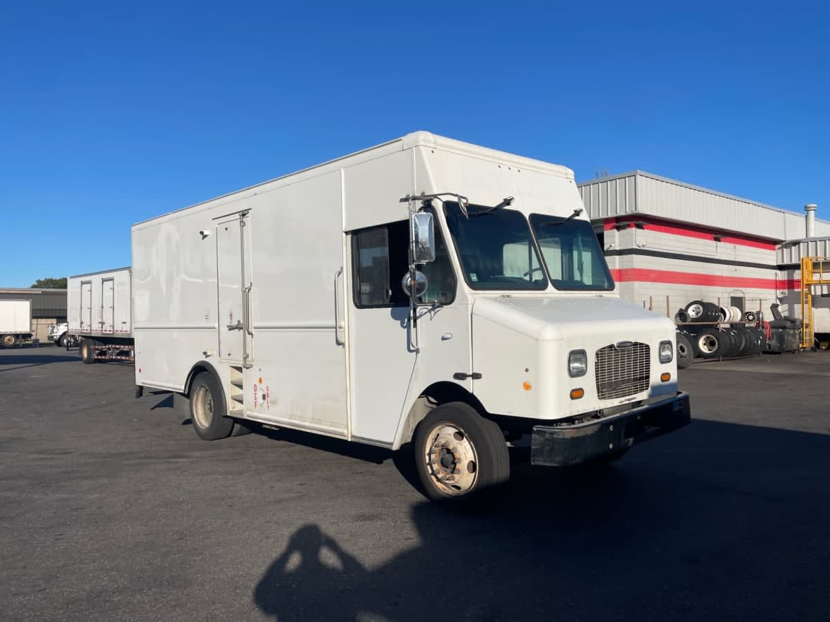 2017 Frtlr Custom Chassis Corp MT55 675766